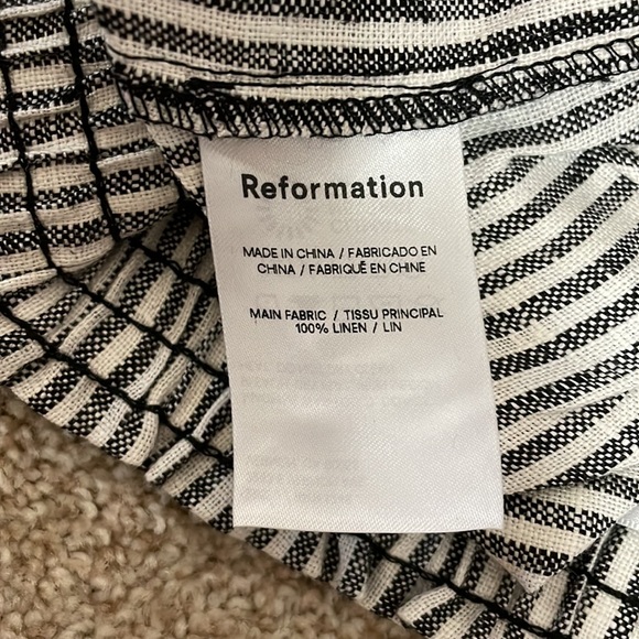Reformation Linen Shorts - Picture 10 of 11
